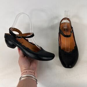 Think! heels women’s 6 black leather minimalist ankle strap sling back stacked